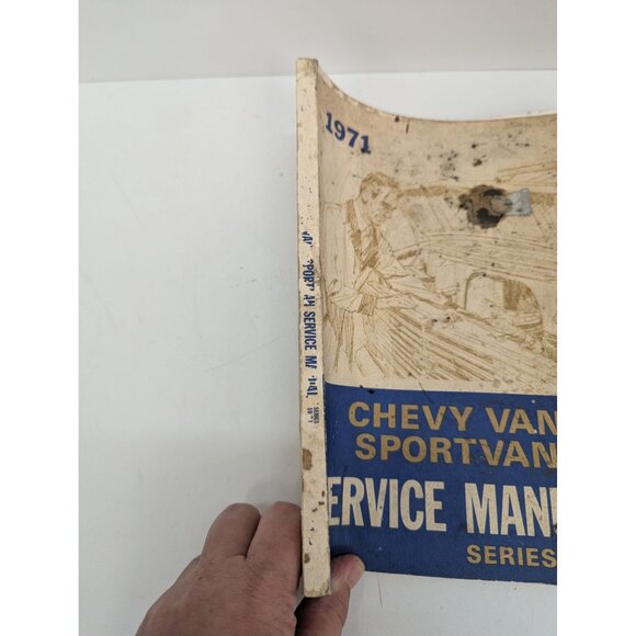 Chevy Van Sport Van Service Manual Series 10-30 1971 ST 140-71 - Picture 3 of 10